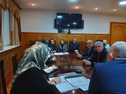 В Кизилюртовском районе провели внеплановое расширенное  заседание комиссии по делам несовершеннолетних и защите их прав