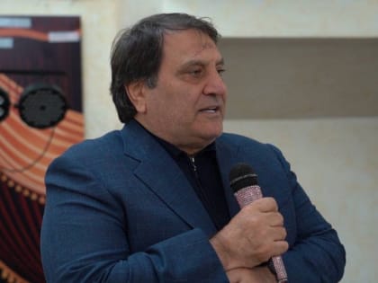 Сайгидпаша Умаханов организовал праздник для детей в честь дня рождения Владимира Путина