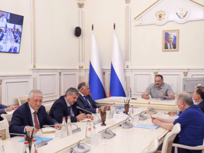 Сергей Меликов поставил перед республиканскими органами власти актуальные задачи