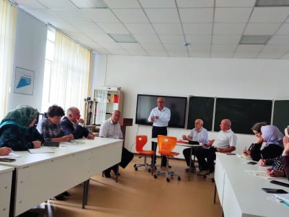 Семинар для заместителей директоров по учебной работе по вопросам введения ФООП провели в Казбековском районе