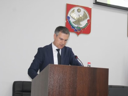 На заседании Собрания депутатов заслушан отчет Главы Сулейман-Стальского района за 2022 год