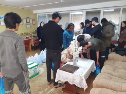 Миннац Дагестана и БФ «Чистое сердце» оказали продуктовую помощь иностранным студентам вузов РД