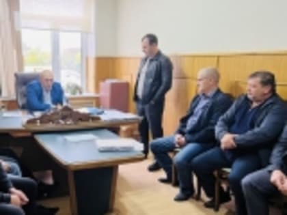 Совещание по вопросам биркования скота и регистрации зданий религиозного назначения в Новолакском районе