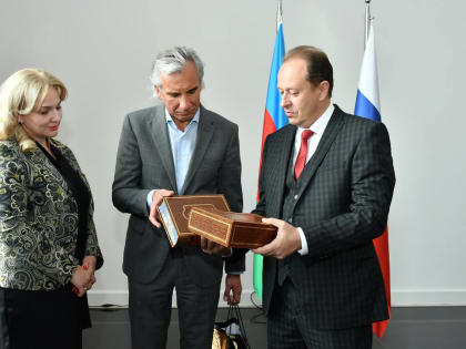 Муслим Телякавов посетил Русский Дом в г. Баку