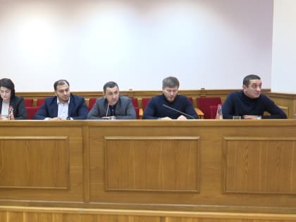 В мэрии Махачкалы состоялась встреча с обманутыми дольщиками