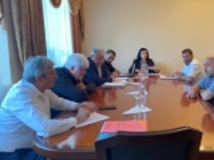 Порядка 15 вопросов рассмотрел Магомед-Гаджи Айдиев в рамках приема граждан в Новолакском районе