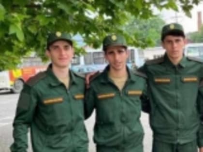 Новая партия призывников из Гумбета отправилась служить в Ленинградскую область