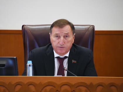 Заур Аскендеров: «На сессии мы обсудили актуальные вопросы жизни дагестанского общества»