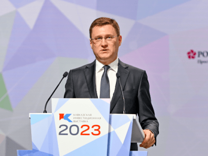 Глава Дагестана принял участие в открытии первой Кавказской инвестиционной выставки