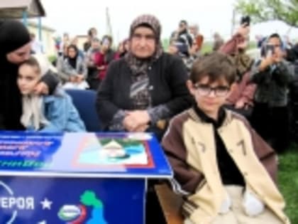 В Новоцилитлинской школе Гумбета прошла акция «Парта Героя» в честь кавалера ордена Мужества Ахмеда Магомедова