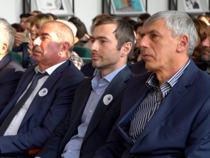 В Дербенте состоялось торжественное открытие года Расула Гамзатова