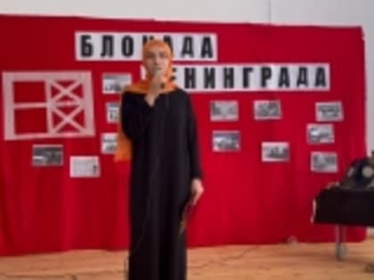 Заведующая библиотекой села Новое Аргвани Багистан Омарова поддержала акцию «Читаем Расула»