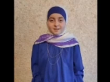 Ученица 4-го класса Нижне-Инховской школы Халимат Салимова присоединилась к акции «Читаем Расула»