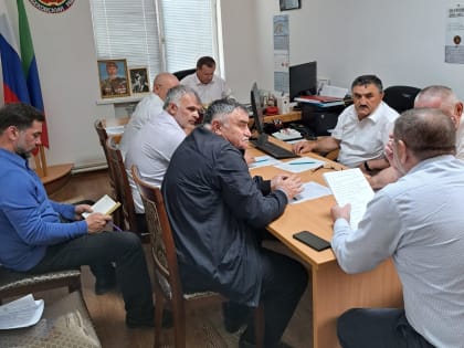 Президиум Собрания депутатов МР «Казбековский район» утвердил повестку предстоящей сессии