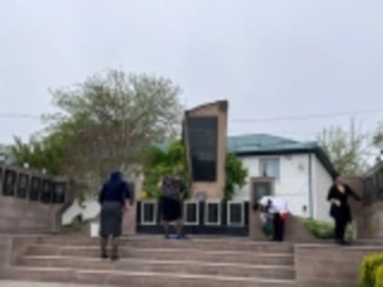 Управление соцзащиты, МФЦ, СМИ Новолакского района поддержали общереспубликанский субботник