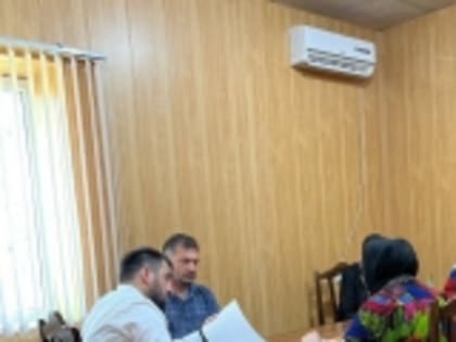 Более 15 вопросов рассмотрено в рамках приема граждан в с.Новомехельта Новолакского района