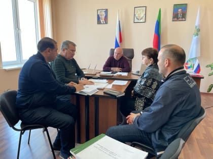 Мавсум Рагимов обсудил вопросы собираемости налогов в поселке  Мамедкала