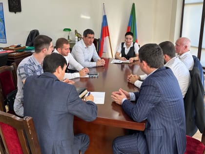 В Россельхознадзоре РД обсудили меры предотвращения распространения опасных сорняков