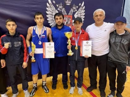 Дагестанский боксер Иман Магомедов победил на Первенстве России