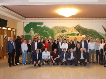 В рамках Форума НКО "Vектор раZвития" прошел деловой завтрак с участием экспертов, общественников и блогеров