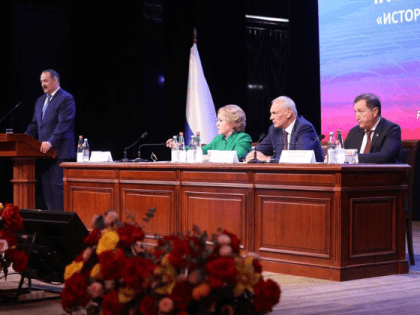 Мамати Гамзатов прокомментировал приезд Валентины Матвиенко в Дагестан