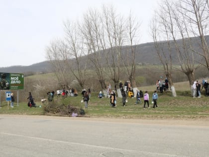 Масштабный субботник провели в Казбековском районе в преддверии прибытия священных реликвий   