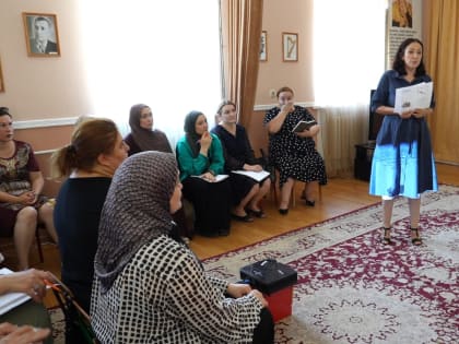 В Махачкале состоялся семинар на тему «Проектирование образовательных программ в соответствии с федеральной образовательной программой»