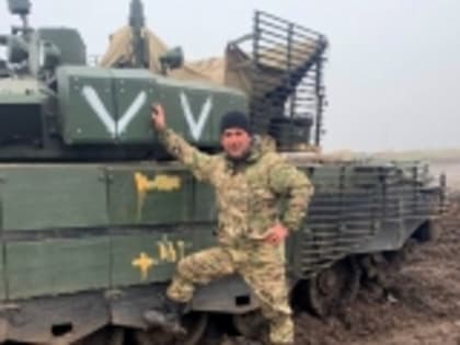 Командир танкового отделения из Гумбета Назирбег Расулов освобождает Новороссию