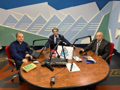 О годовщине специальной военной операции и послании Президента России Федеральному Собранию говорили на радио «Страна гор»