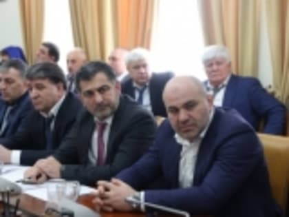 Сергей Меликoв провел совещание по актуальным вопросaм