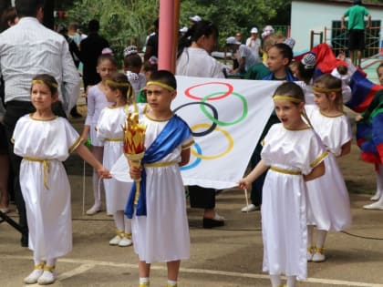 Открытие XXI олимпиады «Олимпийские надежды» состоялось в Кировском районе столицы