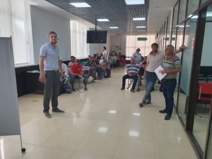 В Многофункциональном миграционном центре по Республике Дагестан прошла очередная встреча иностранными гражданами