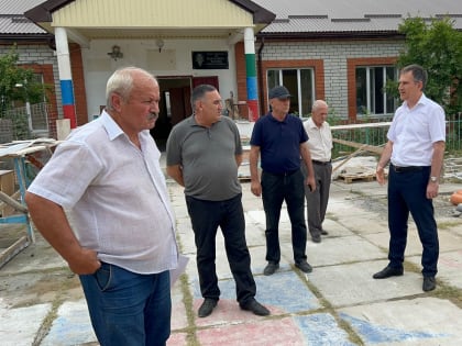 Капремонт в Карчагской школе Сулейман-Стальского района близится к завершению