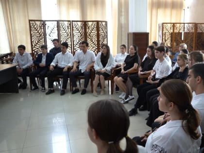 В Дербент состоялся круглый стол «Диалог на равных»