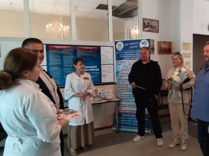 «Мы выбираем здоровье!» В Махачкале для будущих супругов врачи организовали масштабную акцию