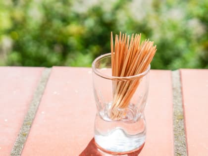 Зубочистки: история, изготовление и производители