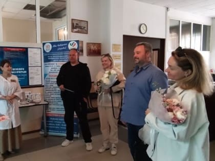 «Мы выбираем здоровье!» В Махачкале для будущих супругов врачи организовали масштабную акцию
