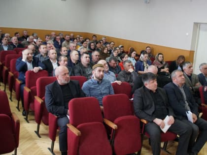 Меры по борьбе с коррупцией обсудили в Дахадаевском районе