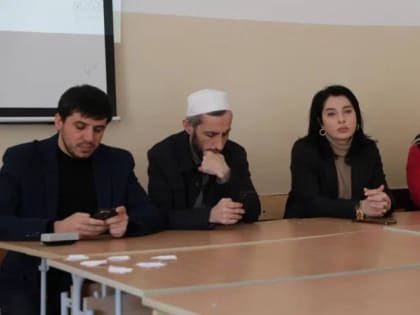 В ДГУ прошли встречи со студентами исторического и экономического факультетов