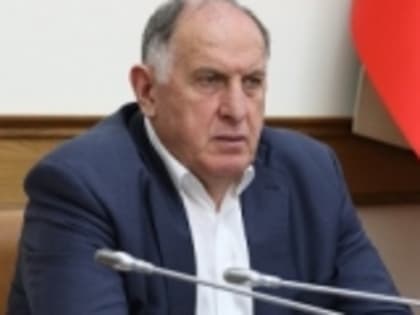 Абдулмуслим Абдулмуслимов проверит работу медучреждений в столице РД