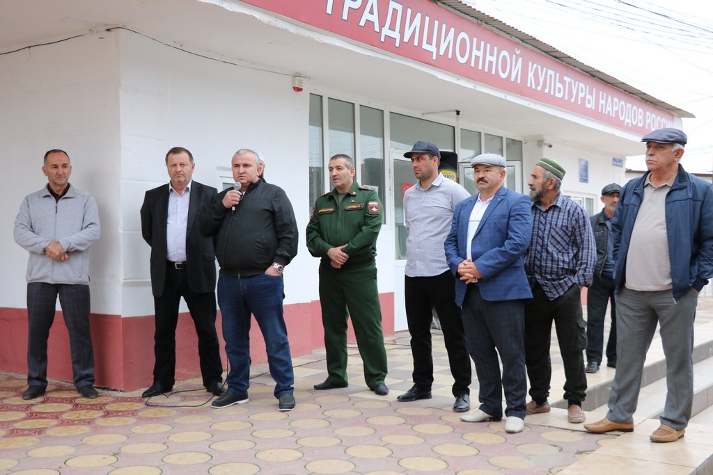 Дылым Казбековский район