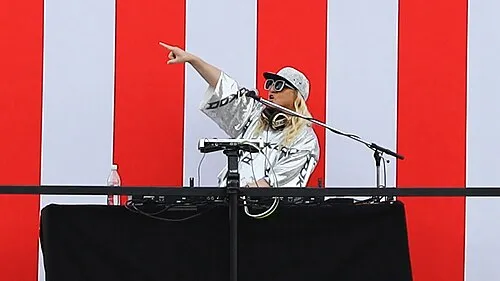 DJ KOO