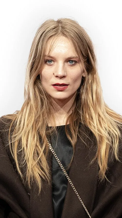 Lilith Stangenberg