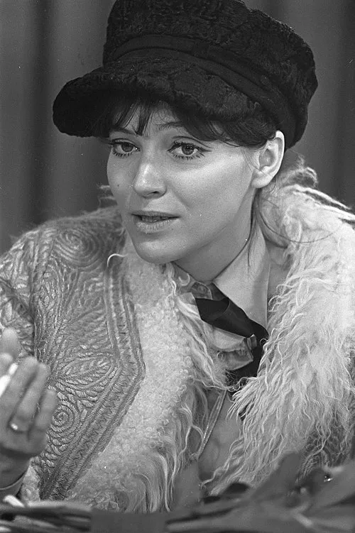 アンナ・カリーナ