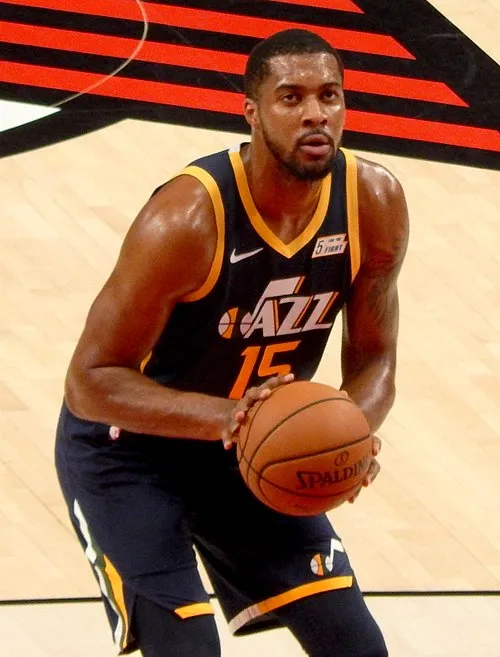 デリック・フェイバーズ