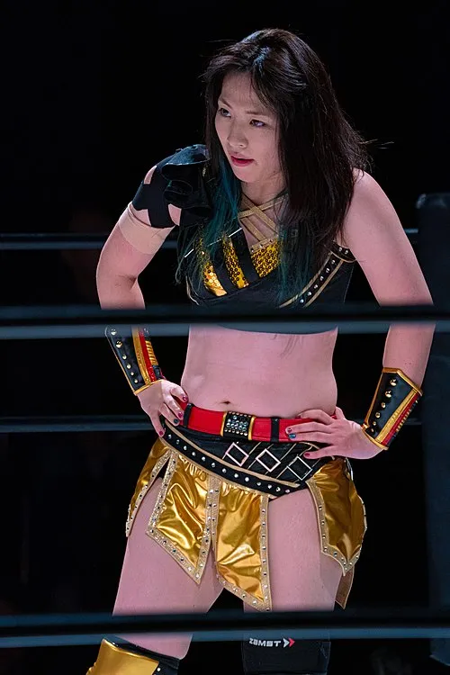 世羅りさ