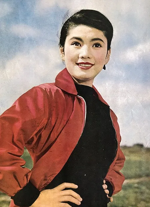 中原ひとみ