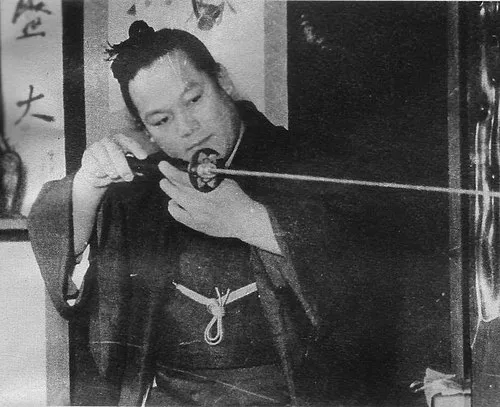 五ツ嶋奈良男