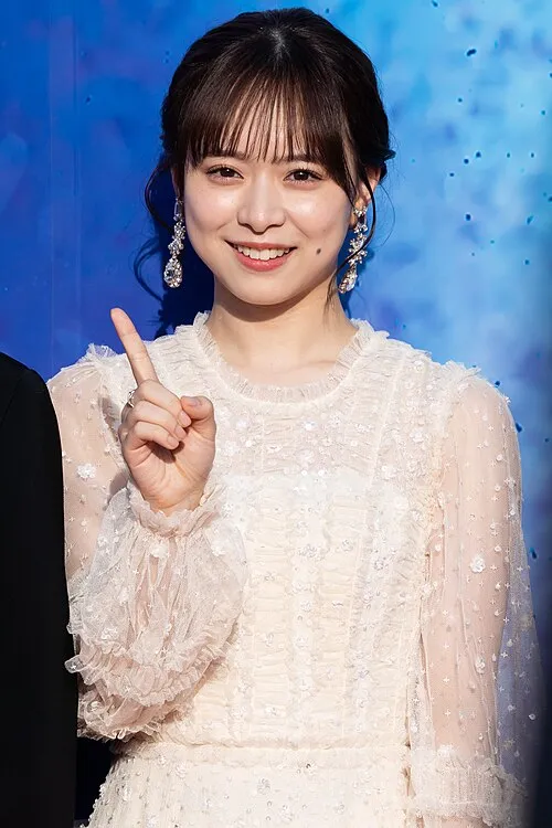 倉野尾成美