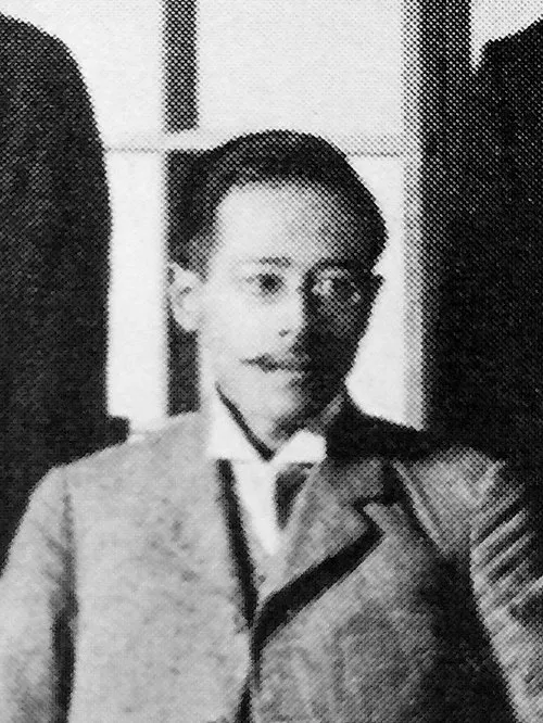 八杉貞利